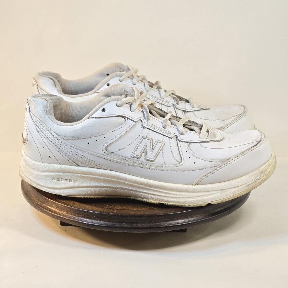 New Balance 577 Womens Size 8.5 Walking Shoes Running‎ Sneakers Leather WW577WT